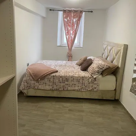 Lux Garden Apartment Koper